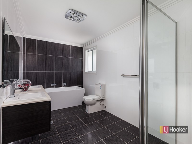 12 Leopold Street, Denham Court NSW 2565