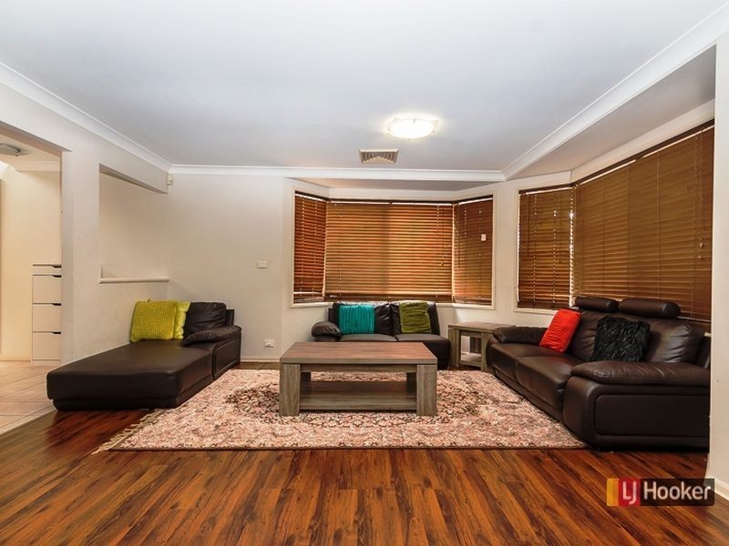 5 Leafy Grove, Plumpton NSW 2761