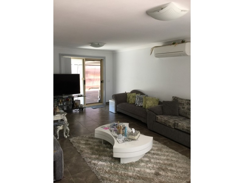 1 Stockade Place, Woodcroft NSW 2767