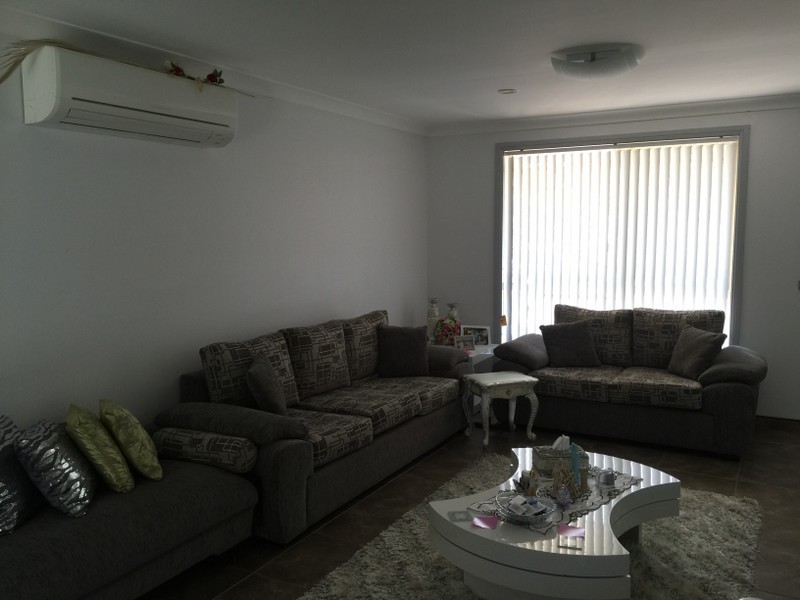 1 Stockade Place, Woodcroft NSW 2767