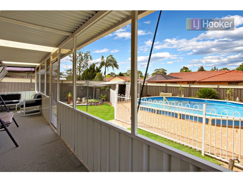 8 McFarlane Drive, Minchinbury NSW 2770