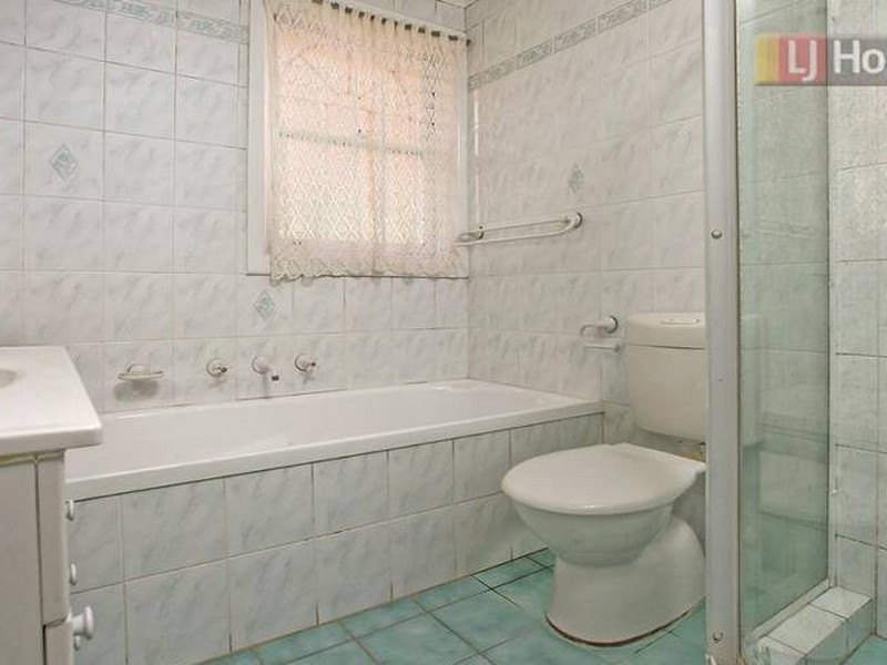 247 Old Windsor Road, Old Toongabbie NSW 2146