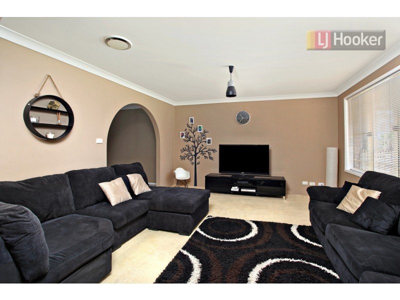 2 Antique Crescent, Woodcroft NSW 2767