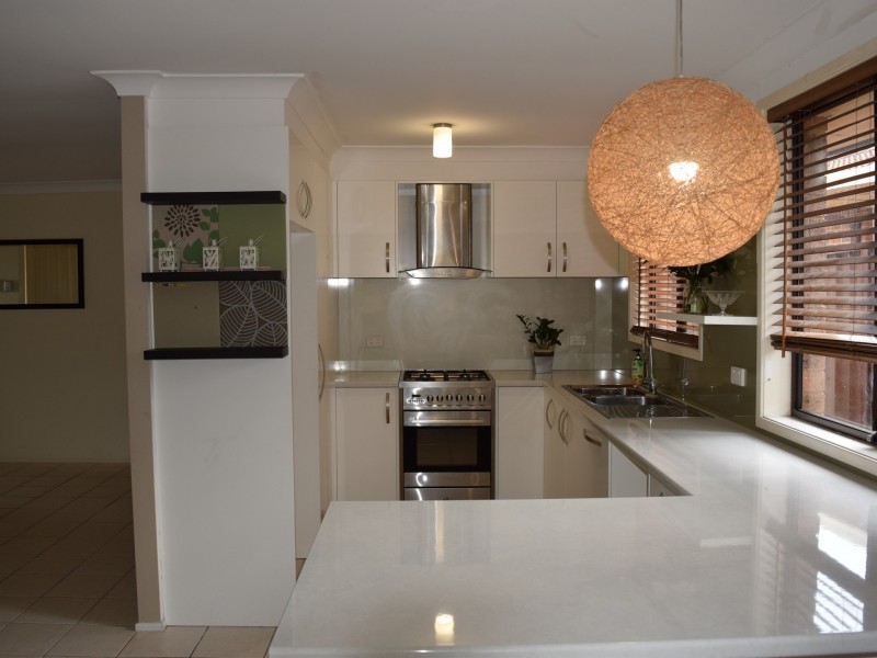 11 Newham Street, Dean Park NSW 2761