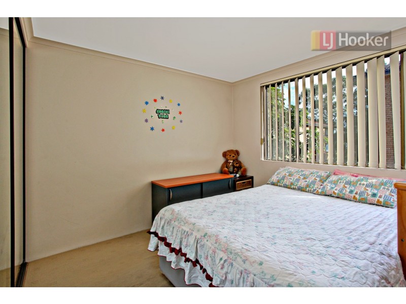 17/7 Griffiths Street, Blacktown NSW 2148