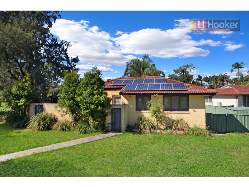 11 Dampier Place, Whalan NSW 2770