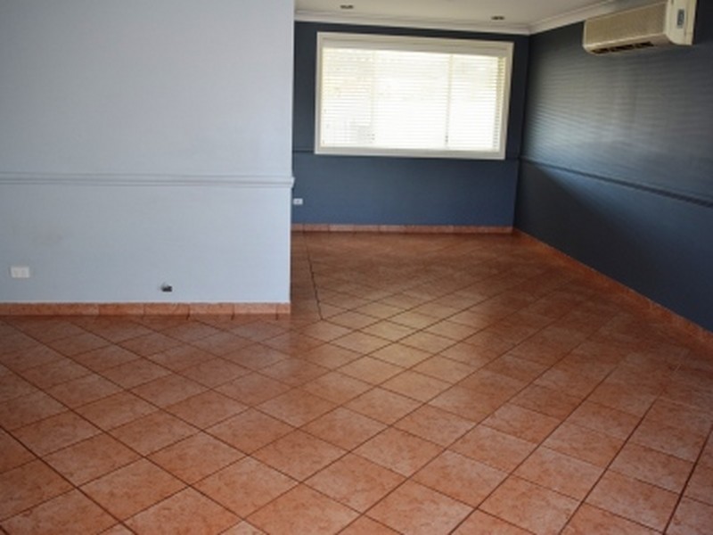 27 Aldan Place, St Clair NSW 2759