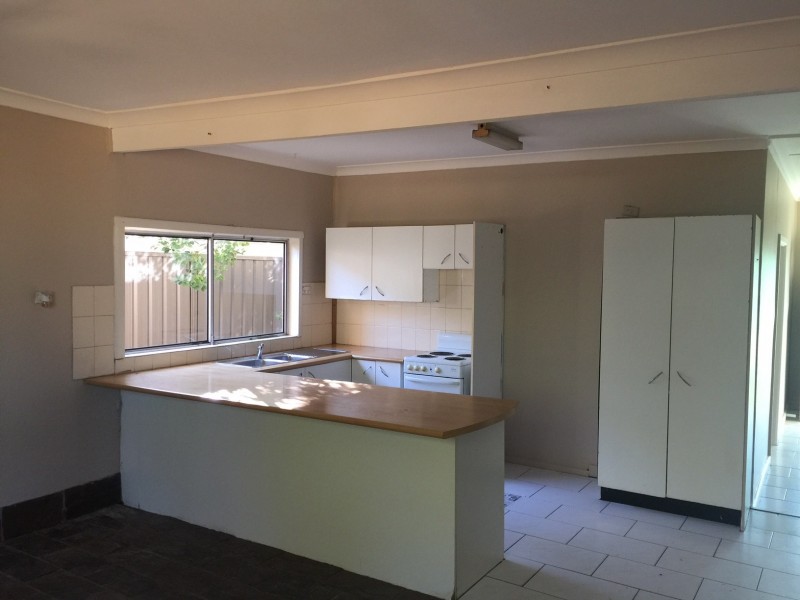 140 GREAT WESTERN HIGHWAY, Colyton NSW 2760