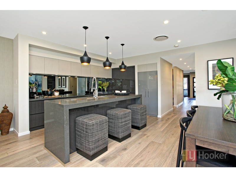 9 Woodburn Street, Colebee NSW 2761