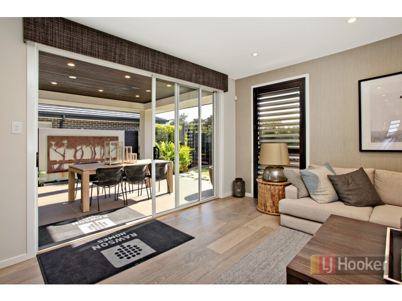 9 Woodburn Street, Colebee NSW 2761