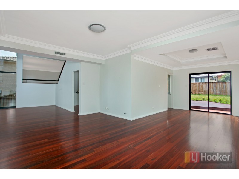 73 Lakewood Drive, Woodcroft NSW 2767