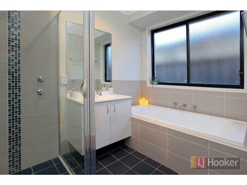 64 Lilydale Drive, Woodcroft NSW 2767