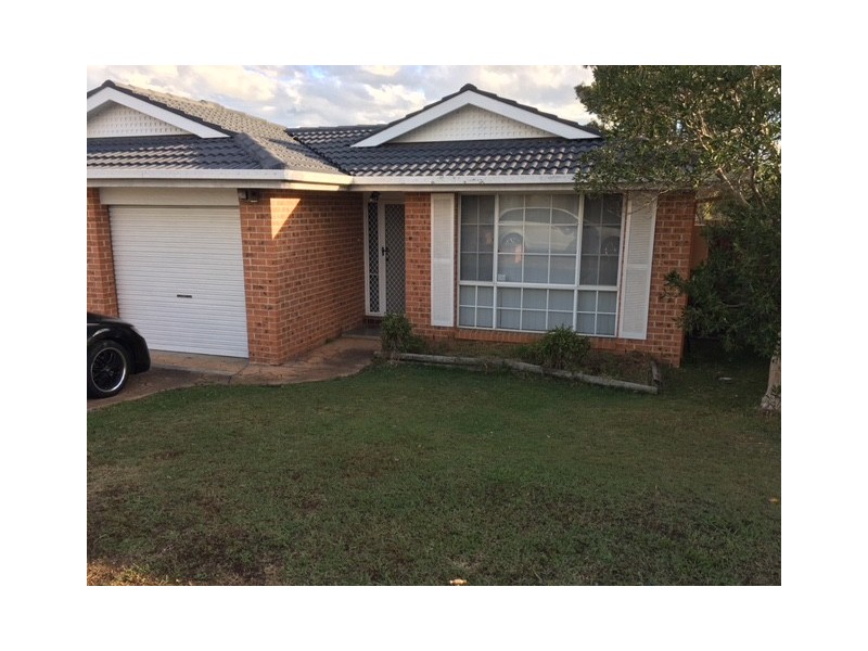 17b Westcott Place, Oakhurst NSW 2761