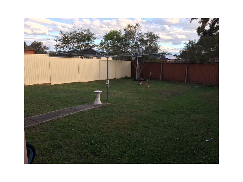 17b Westcott Place, Oakhurst NSW 2761