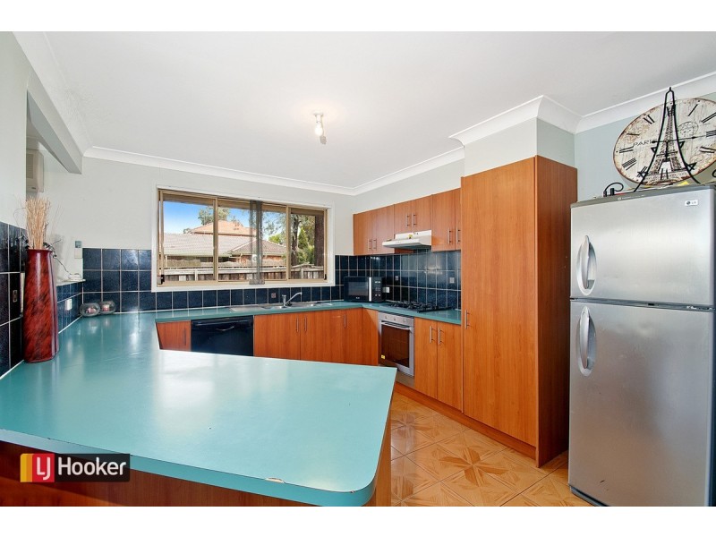 8 Pottery Circuit, Woodcroft NSW 2767