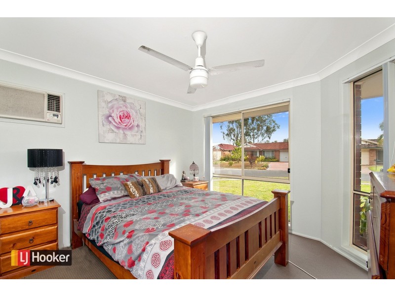 8 Pottery Circuit, Woodcroft NSW 2767