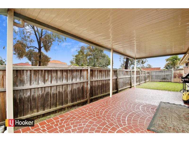 8 Pottery Circuit, Woodcroft NSW 2767