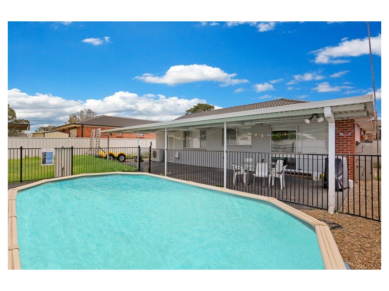 27 Aldan Place, St Clair NSW 2759