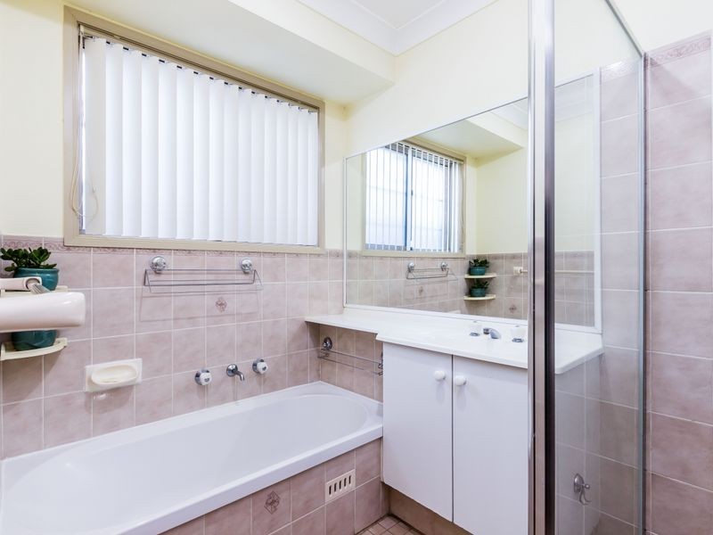 15 Dillon Place, Oakhurst NSW 2761