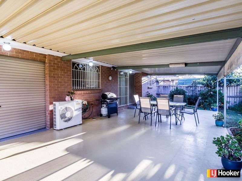 15 Dillon Place, Oakhurst NSW 2761
