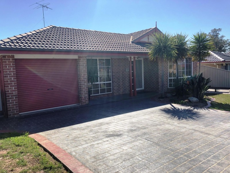 27 Keyport Crescent, Glendenning NSW 2761