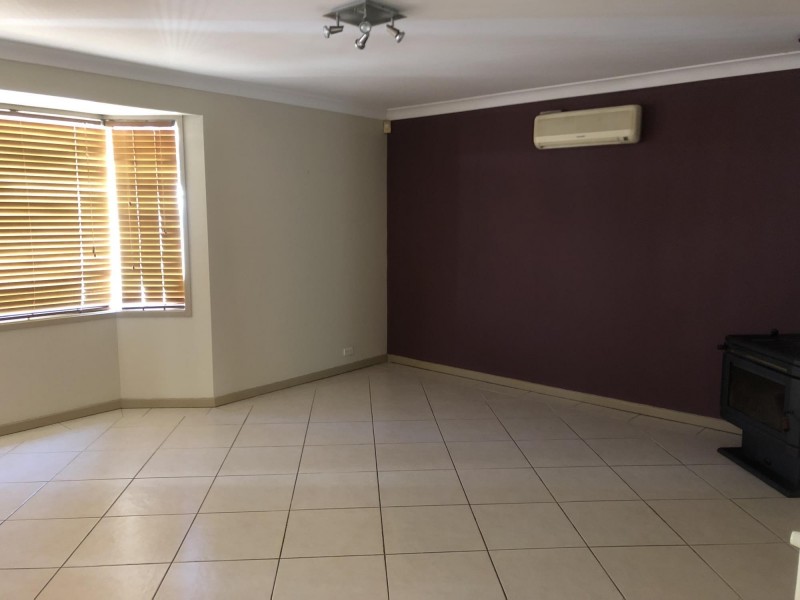 27 Keyport Crescent, Glendenning NSW 2761