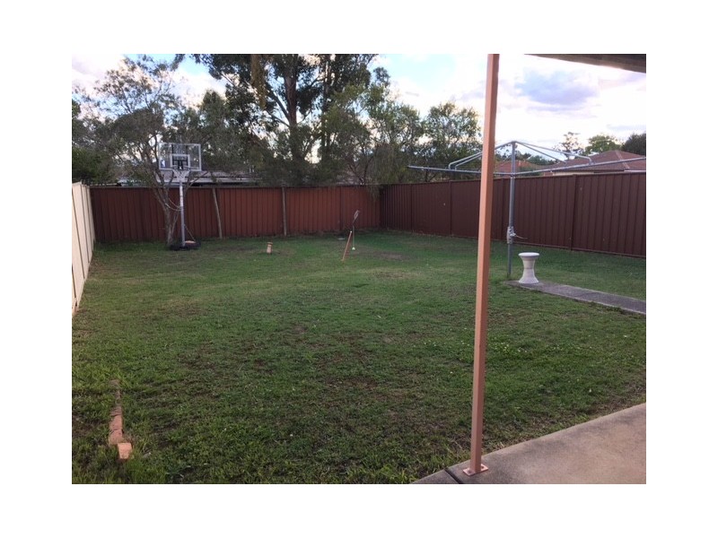 17b Westcott Place, Oakhurst NSW 2761