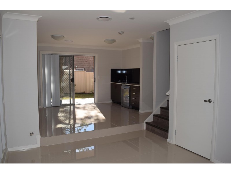 5 Sharada Glade, Woodcroft NSW 2767