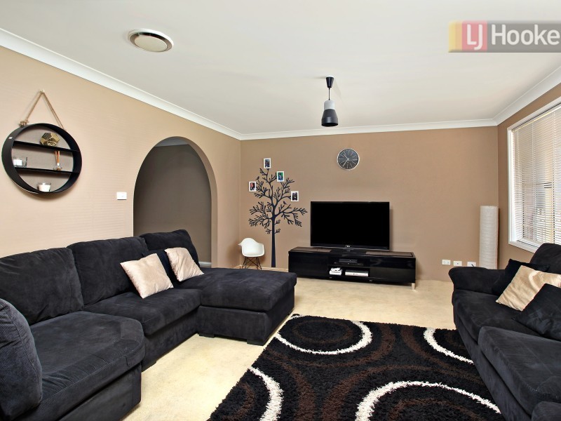 2 Antique Crescent, Woodcroft NSW 2767