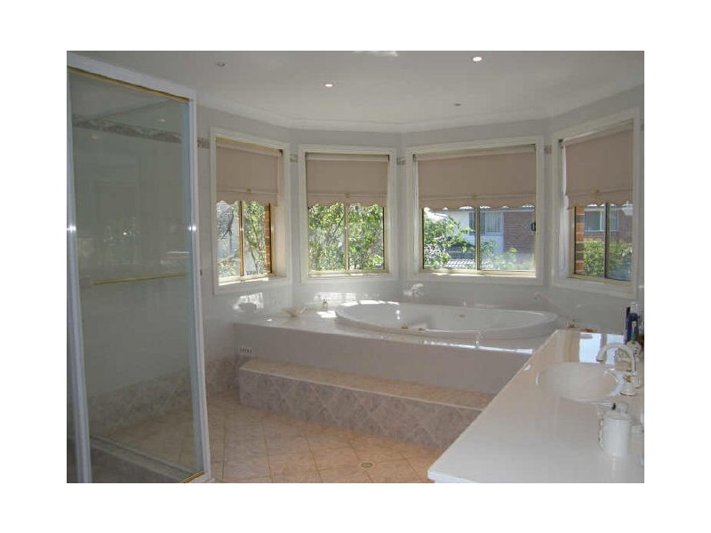 5 Talbingo Place, Woodcroft NSW 2767