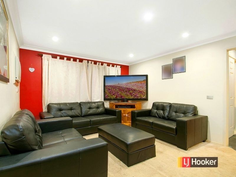 2 Adelphi Crescent, Doonside NSW 2767