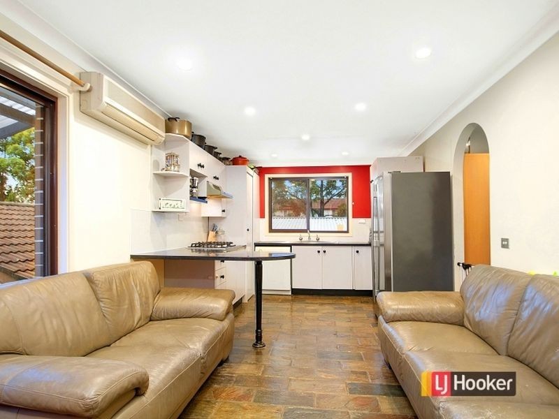 2 Adelphi Crescent, Doonside NSW 2767