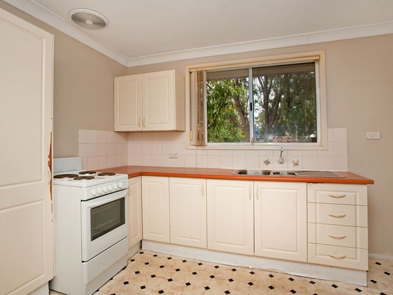 10 Lyall Avenue, Dean Park NSW 2761