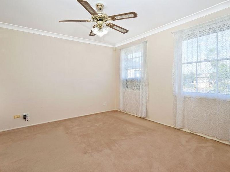 5 Teraweyna Close, Woodcroft NSW 2767