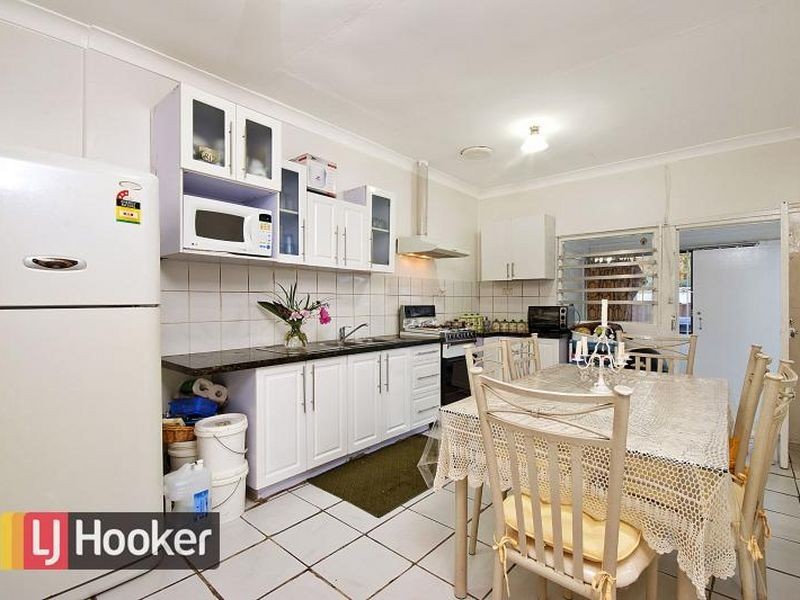 31 Davis Road, Marayong NSW 2148