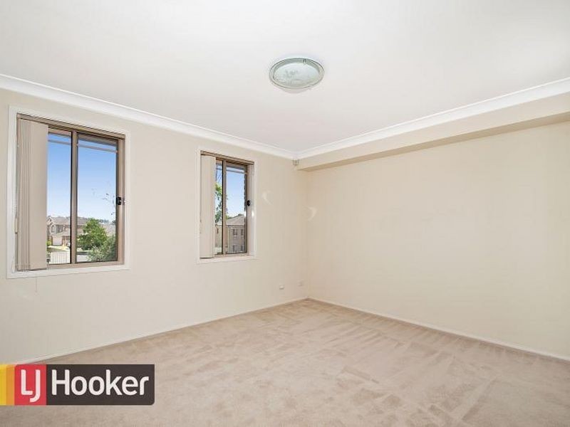 14 Burrinjuck Drive, Woodcroft NSW 2767