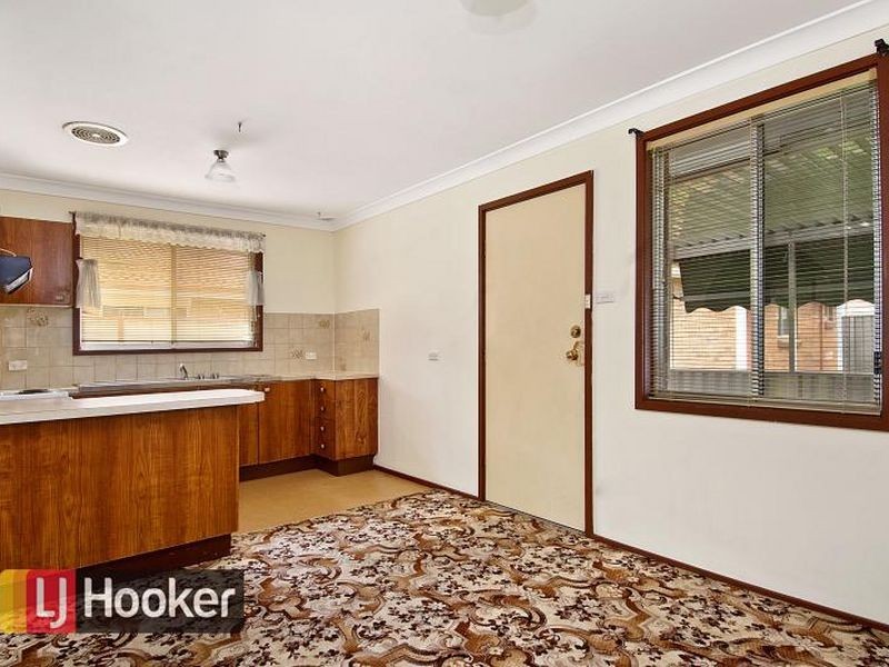 38 Falmouth Road, Quakers Hill NSW 2763