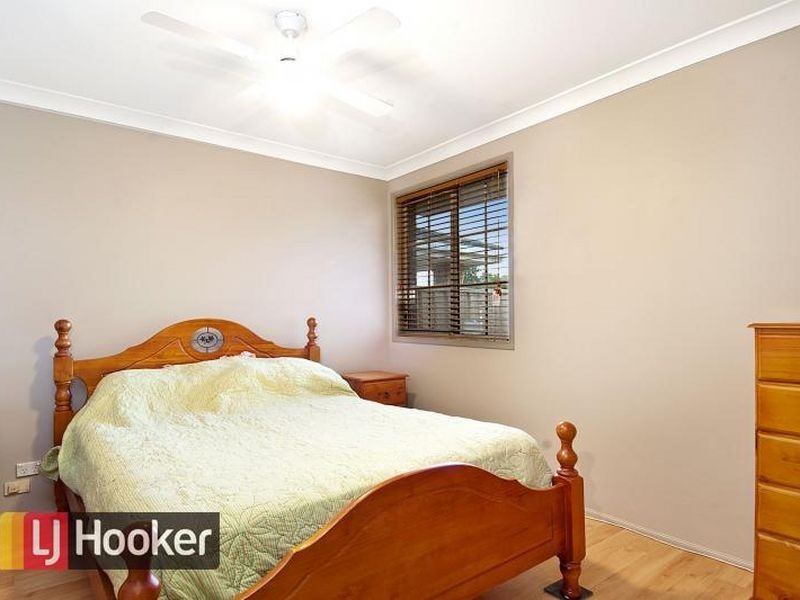 11 Burrowes Grove, Dean Park NSW 2761