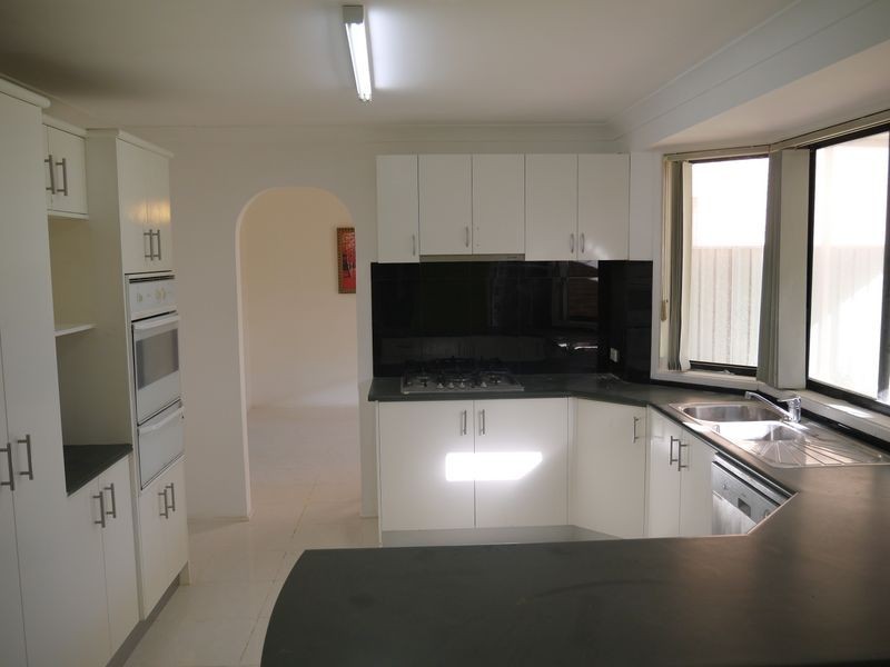 9 Lakewood Drive, Woodcroft NSW 2767