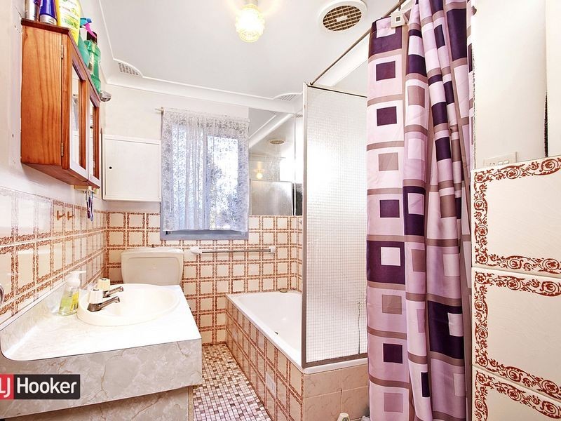 12 Arnott Road, Marayong NSW 2148