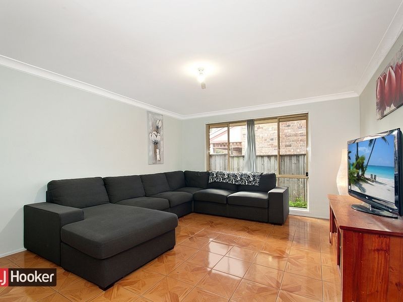 8 Pottery Circuit, Woodcroft NSW 2767