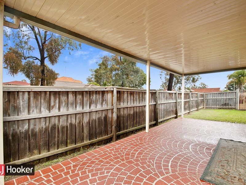 8 Pottery Circuit, Woodcroft NSW 2767