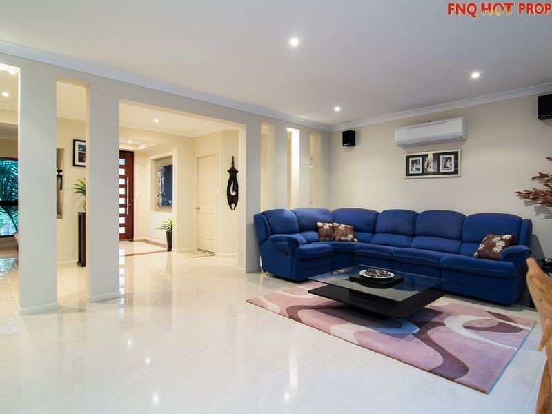 33 Muller Street, Palm Cove QLD 4879