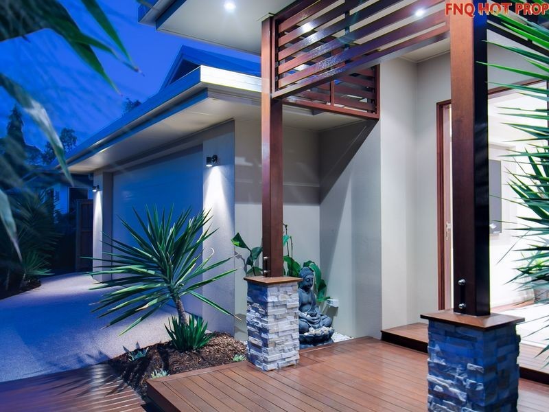 33 Muller Street, Palm Cove QLD 4879