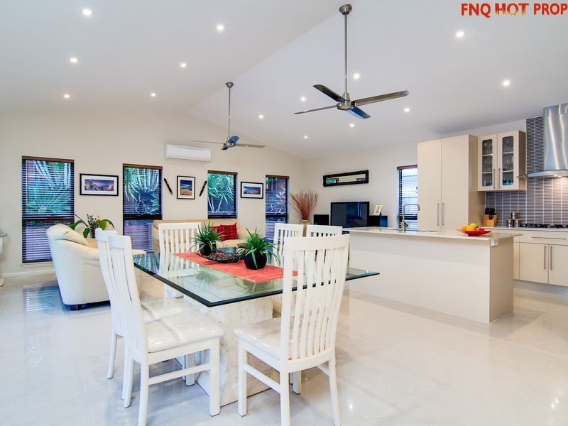 33 Muller Street, Palm Cove QLD 4879