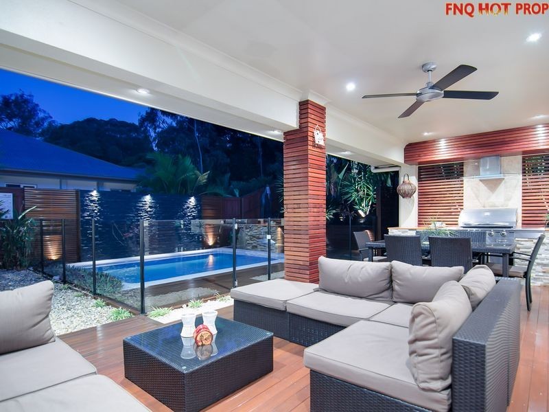 33 Muller Street, Palm Cove QLD 4879