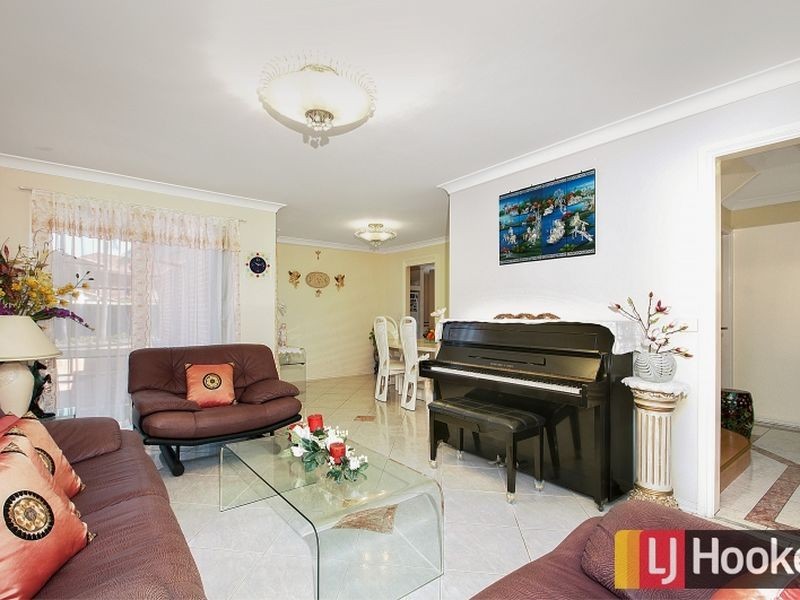 35A Antique Crescent, Woodcroft NSW 2767