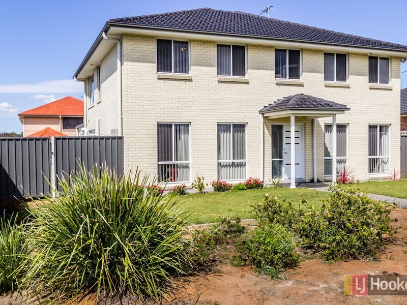 6 Bush Place, Woodcroft NSW 2767