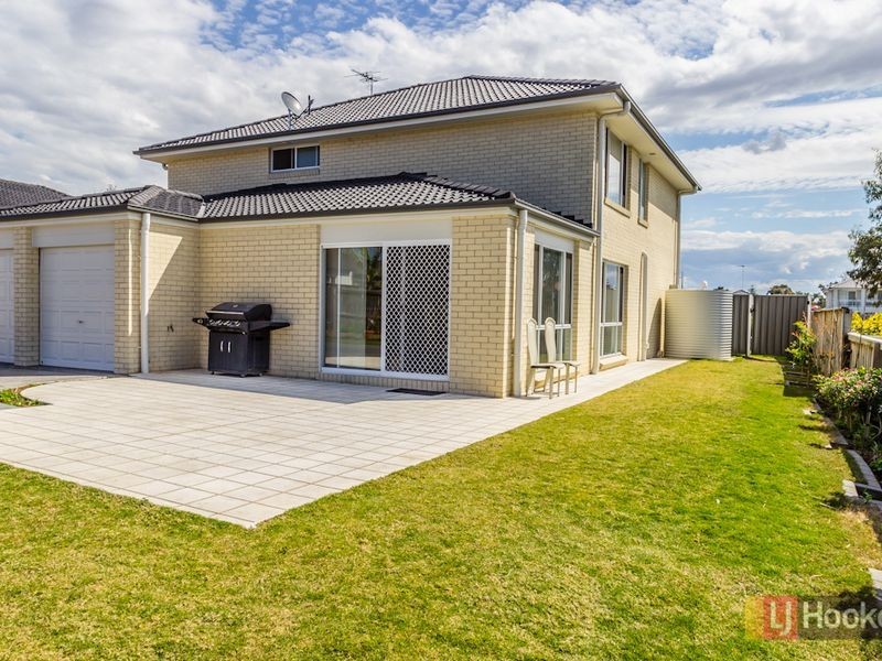 6 Bush Place, Woodcroft NSW 2767