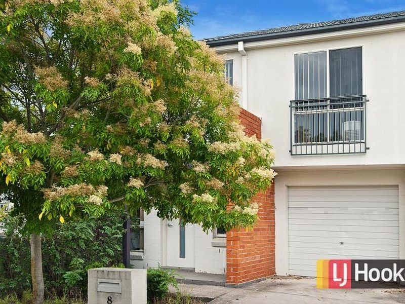 8 Dianella Circuit, Woodcroft NSW 2767